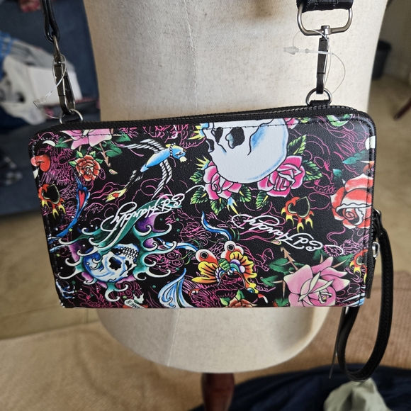 Ed Hardy Women's Crossbody Wallet Purse Wristlet Adjustable Strap Tattoo Y2k - Picture 4 of 9